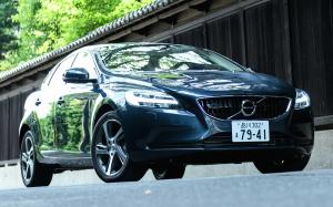 Volvo V40 T3 Momentum (JP) '2016